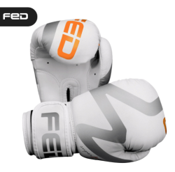 Боксерские перчатки и аксессуары