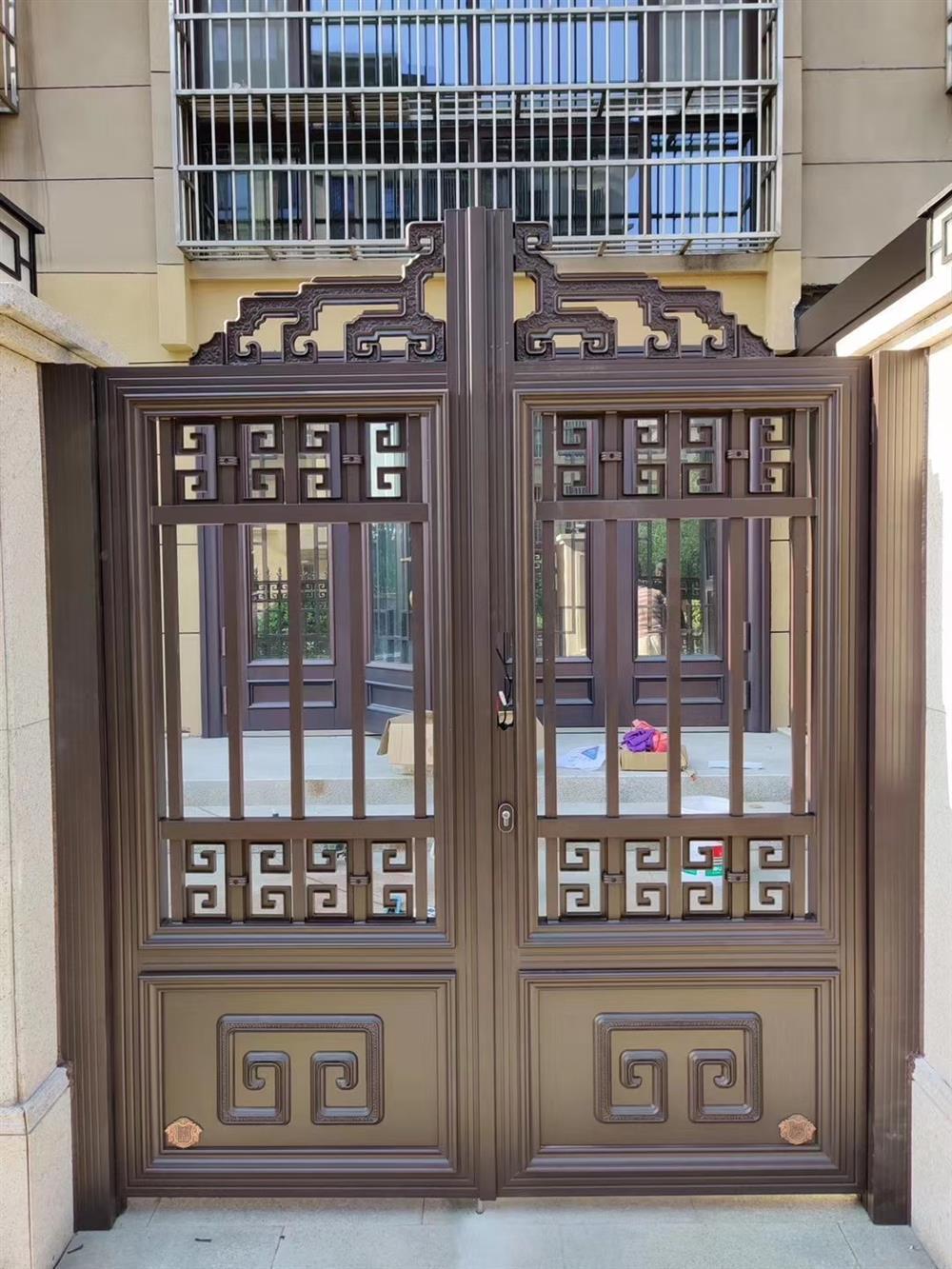 Современный дизайн ворот сада и дома