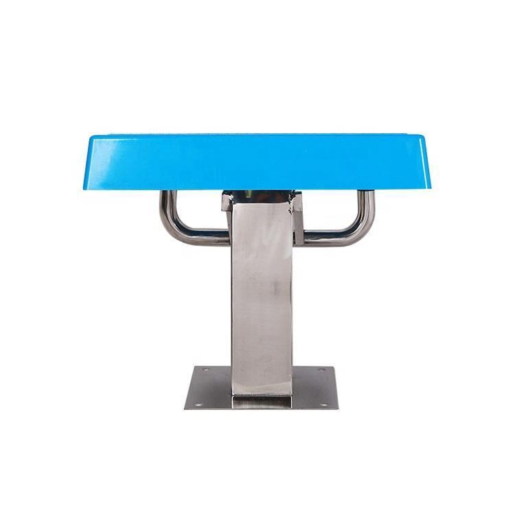 Высококачественное оборудование для соревнований в бассейне