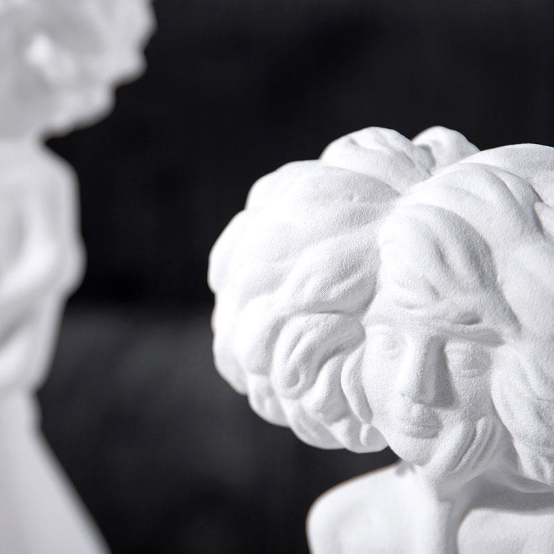 Современные фигурные украшения