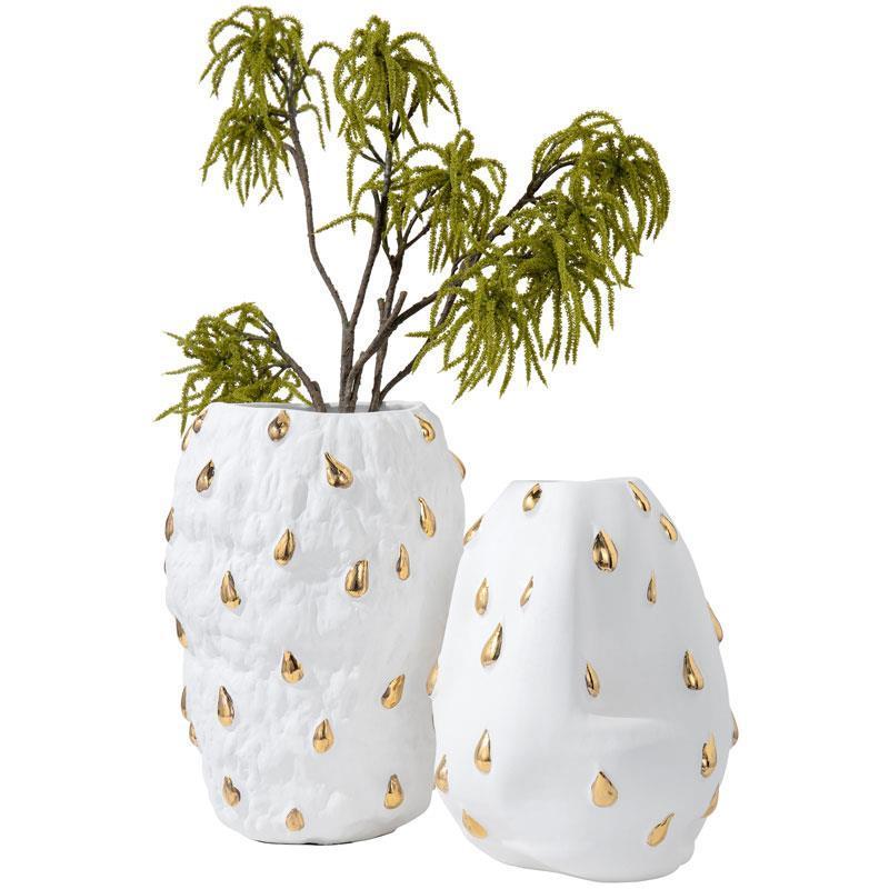 Белая ваза для цветов