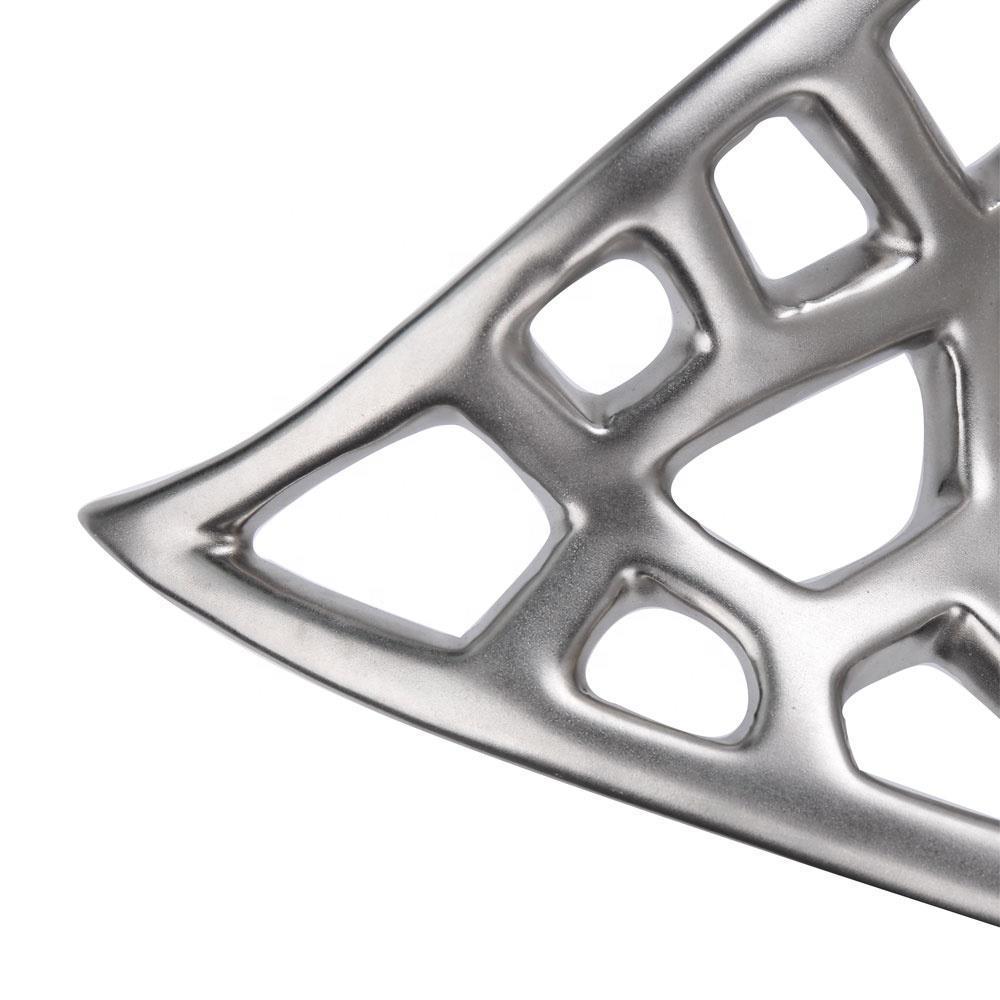 Керамическая салатница в форме листа в роскошном стиле