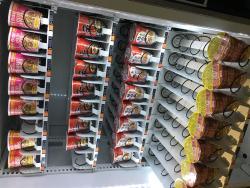 Торговый автомат для лапши быстрого приготовления