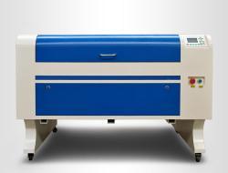 Лазерный гравировальный станок для гравировки неметаллических материалов, размером 900 x 600 мм