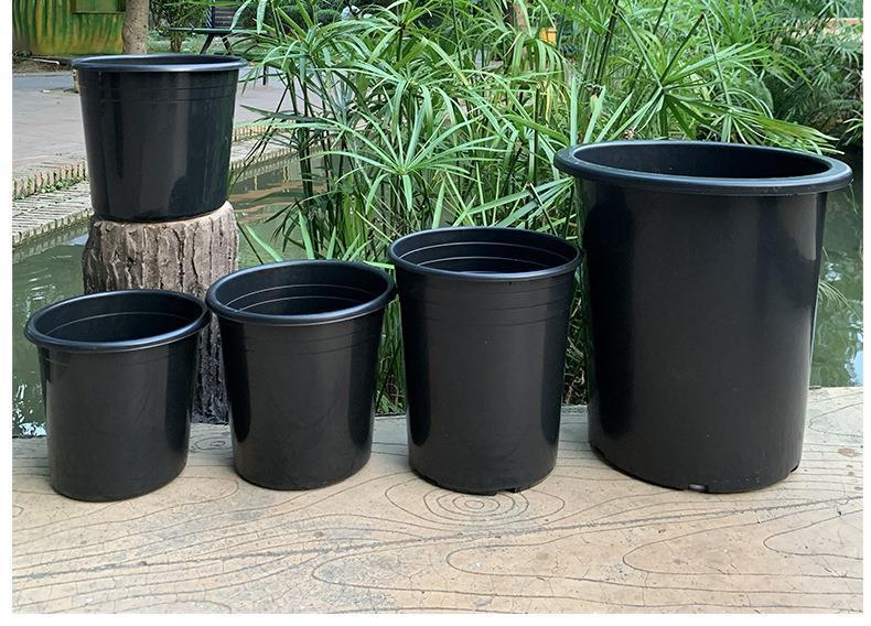 Пластиковые черные цветочные горшки