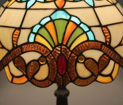 Настольная лампа для спальни