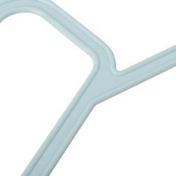 Пластиковые вешалки для костюмов