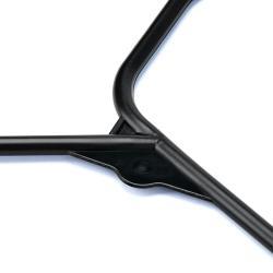 Черная вешалка для супермаркета