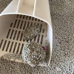 Бентонитовый наполнитель для кошачьего туалета Easy Clean 