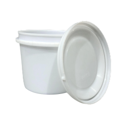 Пластиковое ведро с крышкой 