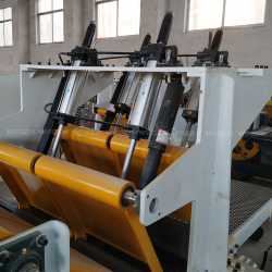 Деревообрабатывающий станок с ЧПУ 