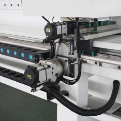 Деревообрабатывающий станок с боковым сверлением