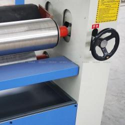 Машина для нанесения клея