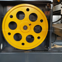 Полностью автоматическая мощная ленточная пила