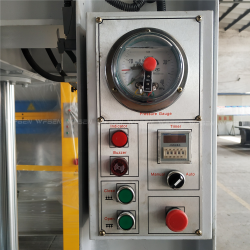 Гидравлический пресс для ламинирования деревянных дверей