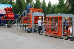 Линия для производства пустотелых блоков и кирпичей QT5-15