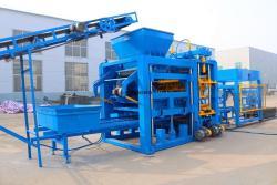 Полностью автоматическая машина для производства бетонных блоков
