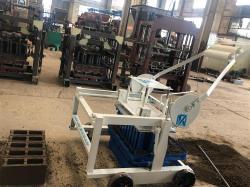 Машина для производства бетонных блоков с дизельным двигателем QTM4-45