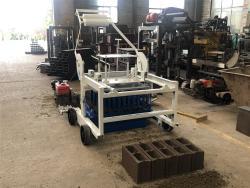 Машина для производства бетонных блоков с дизельным двигателем QTM4-45