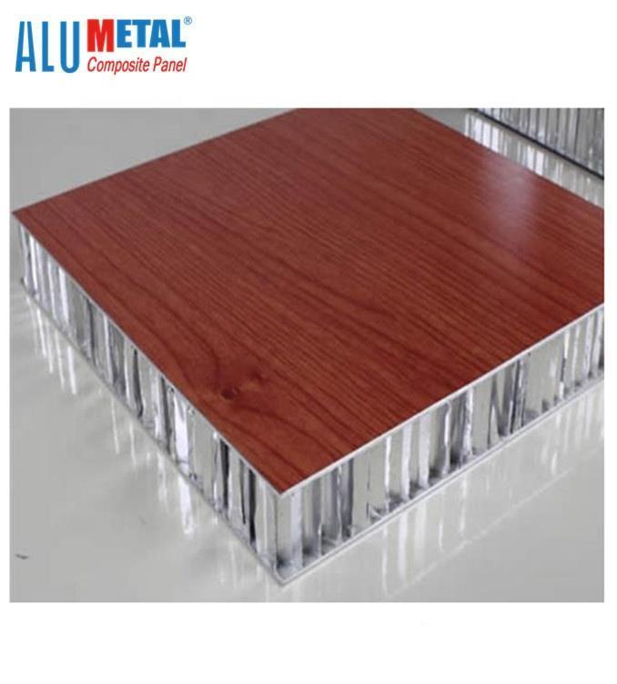 Дверная панель с сотовым заполнителем