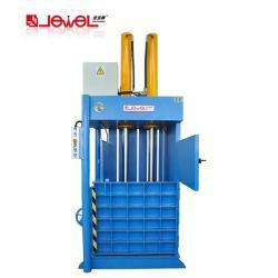 Гидравлический пресс-подборщик для пластика