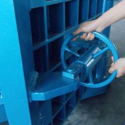 Пакетирование твердых бытовых и коммерческих отходов