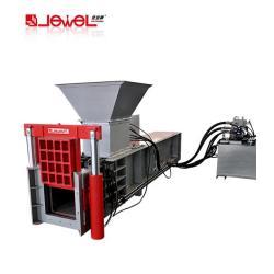 Станок для упаковки сена или опилок