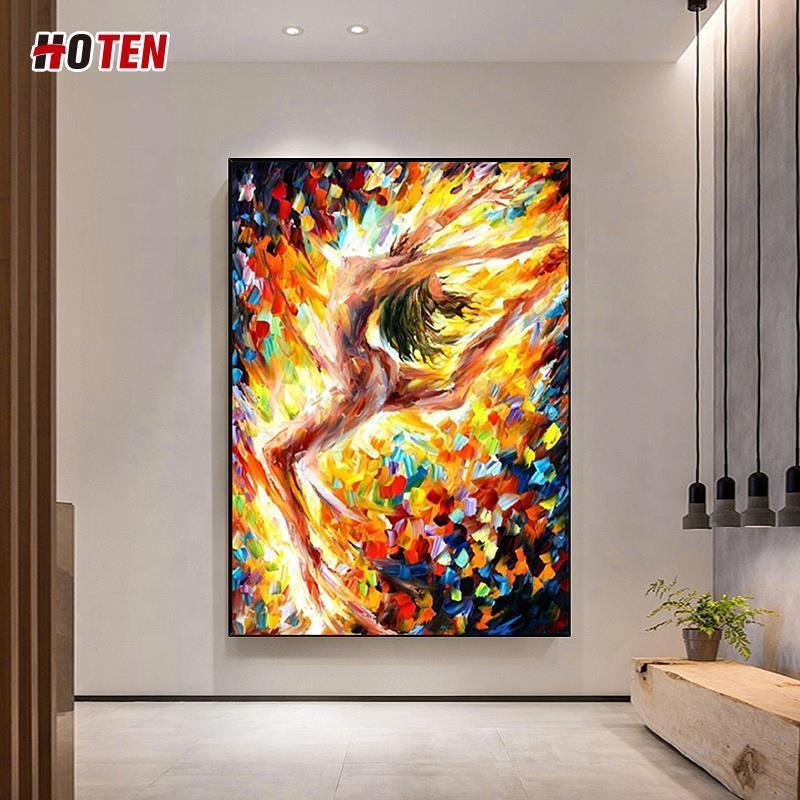 Танец молодой девушки