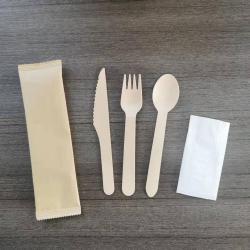 Одноразовые деревянные столовые приборы 