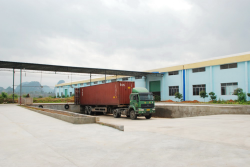 Металлические вешалки для одежды с ПВХ покрытием