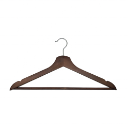 Натуральные деревянные вешалки 