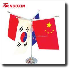 Вязаный настольный флаг с подставкой для торжественных мероприятий (арт. 21102834)