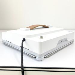 Автоматический робот для стекол с распылением воды и электрической очисткой (арт. 29101938)