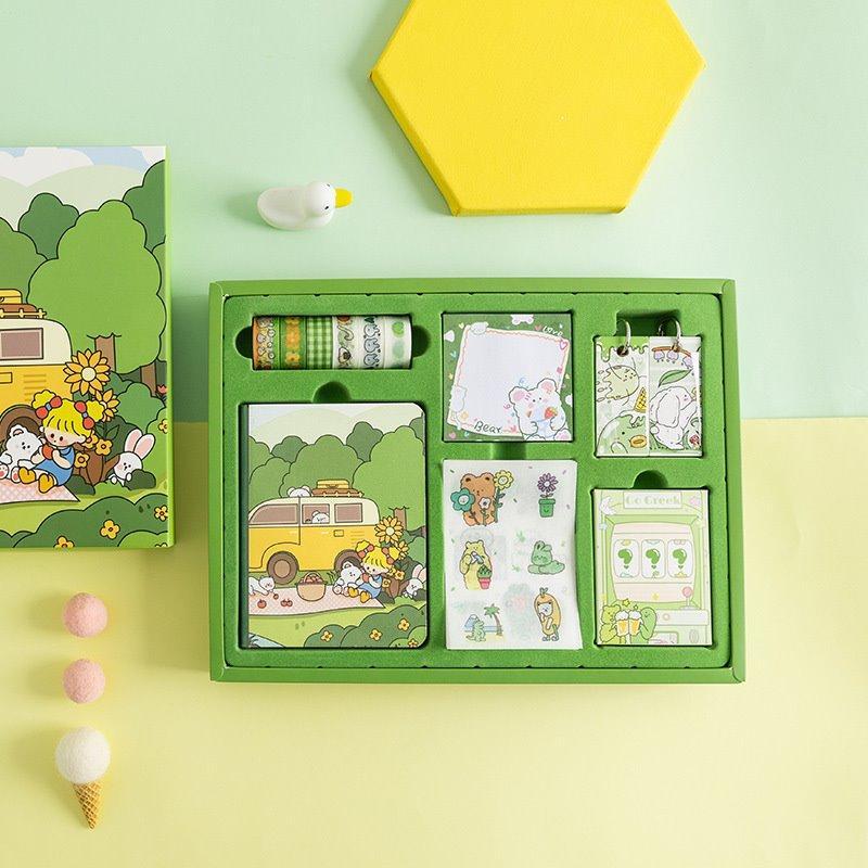 Студенческий набор канцелярии с блокнотом и стикерами (арт. 612812)