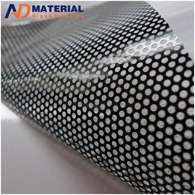 Микроперфорированная виниловая наклейка для окон / смотровая виниловая наклейка / прозрачная пленка для окон OWV с однонаправленным видением (арт. 912584)