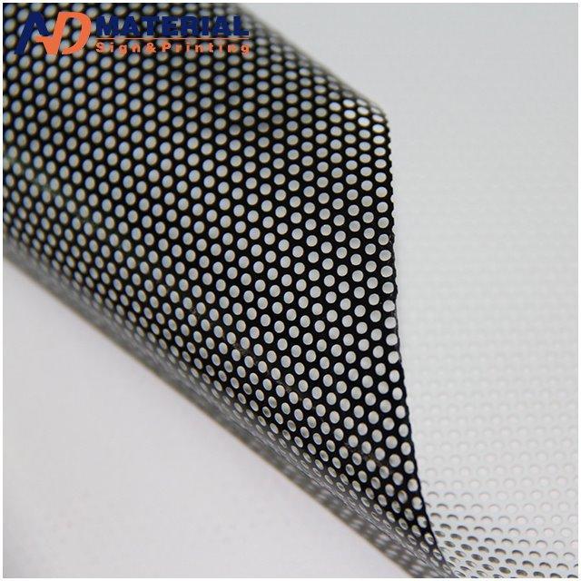 Виниловая наклейка с перфорированным окном для однонаправленного видения в наличии (арт. 912587)