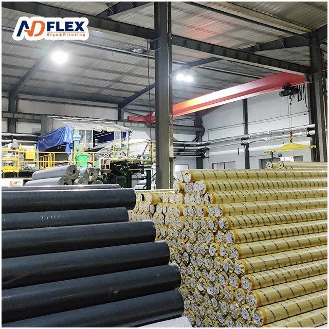 Оптовая цена черного ПВХ баннера с глухим экраном для цифровой печати (арт. 912561)