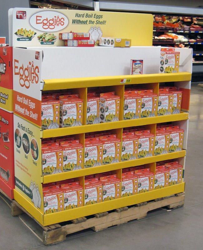 Новая картонная подставка для витрины на праздник Черной пятницы (арт. 1112948)