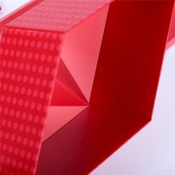 Оптовая продажа роскошных перерабатываемых розовых бумажных коробок с магнитной крышкой и индивидуальным логотипом для упаковки женской одежды (арт. 1113046)