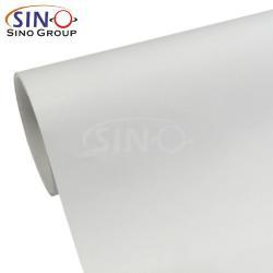 Оптовая продажа долговечной матовой серебристой пленки для окон с резкой по плоттеру (арт. 1312589)