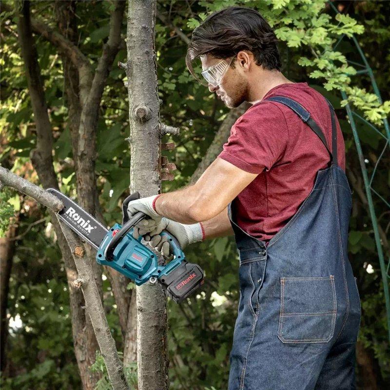 Аккумуляторная цепная пила Ronix 8651, 20V, 25 см, плавный и легкий рез (арт. 25-18031236)