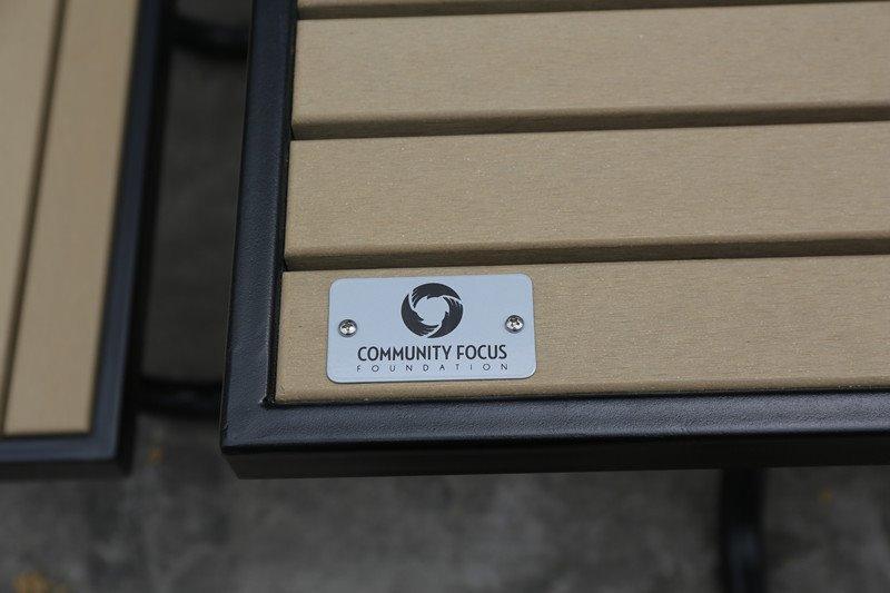 Квадратный стол для пикника, 46 дюймов, деревянный, без необходимости ухода, для детских площадок (арт. 3112454)