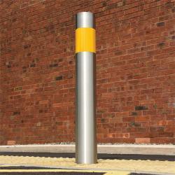 Металлический дорожный барьер, для тротуаров и проездов, противоударный дизайн (арт. 3112519)