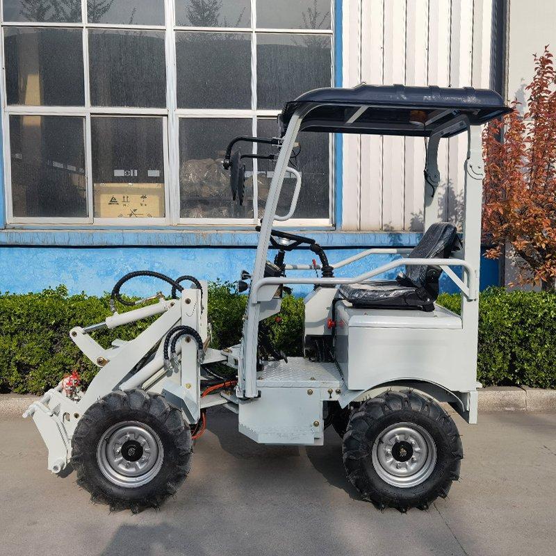 Мини-погрузчик 400–600 кг с дизельным мотором и электроприводом (арт. 25-12062239)