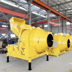 Бетоносмеситель 500 л с самозагрузкой и дизельным двигателем на колесах (арт. 25-12062259)