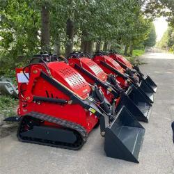 Погрузчик мини гусеничный с навесом: снегоочиститель, косилка, отбойник (арт. 25-12062360)