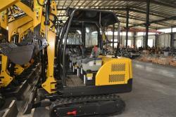 Мини-экскаватор 2.0 т с двигателем KM385B и закрытой кабиной (арт. 25-12062314)