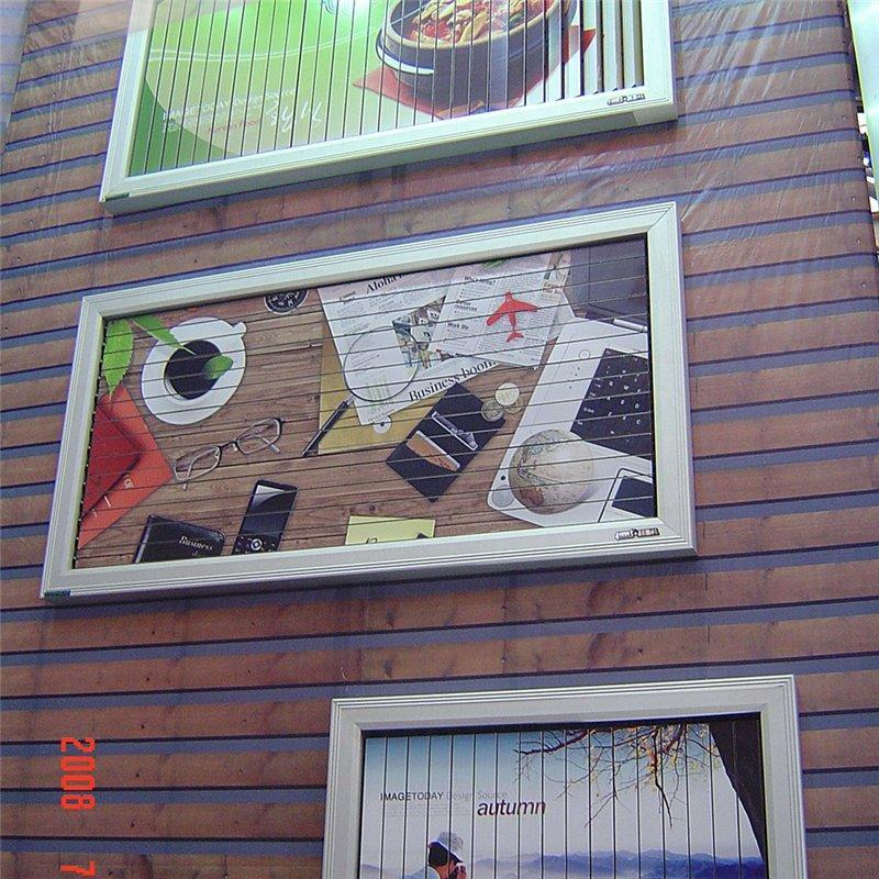 Рекламный щит на обочине дороги, алюминиевый фонарный столб (арт. 25-3072088)