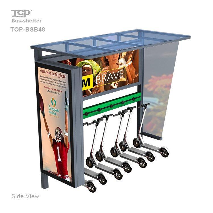 Стоянка для скутеров на открытом воздухе с лайтбоксом (арт. 25-3072151)