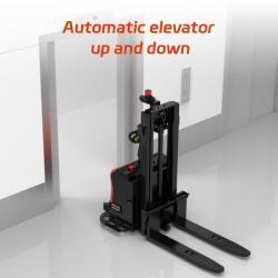 Электрический погрузчик для перемещения грузов 1.5 тонны в узких пространствах складов и производств (арт. 25-11071212)